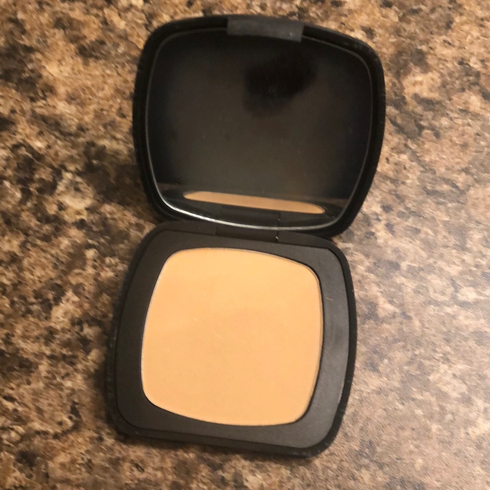 Bare Minerals Pressed Foundation SPF20